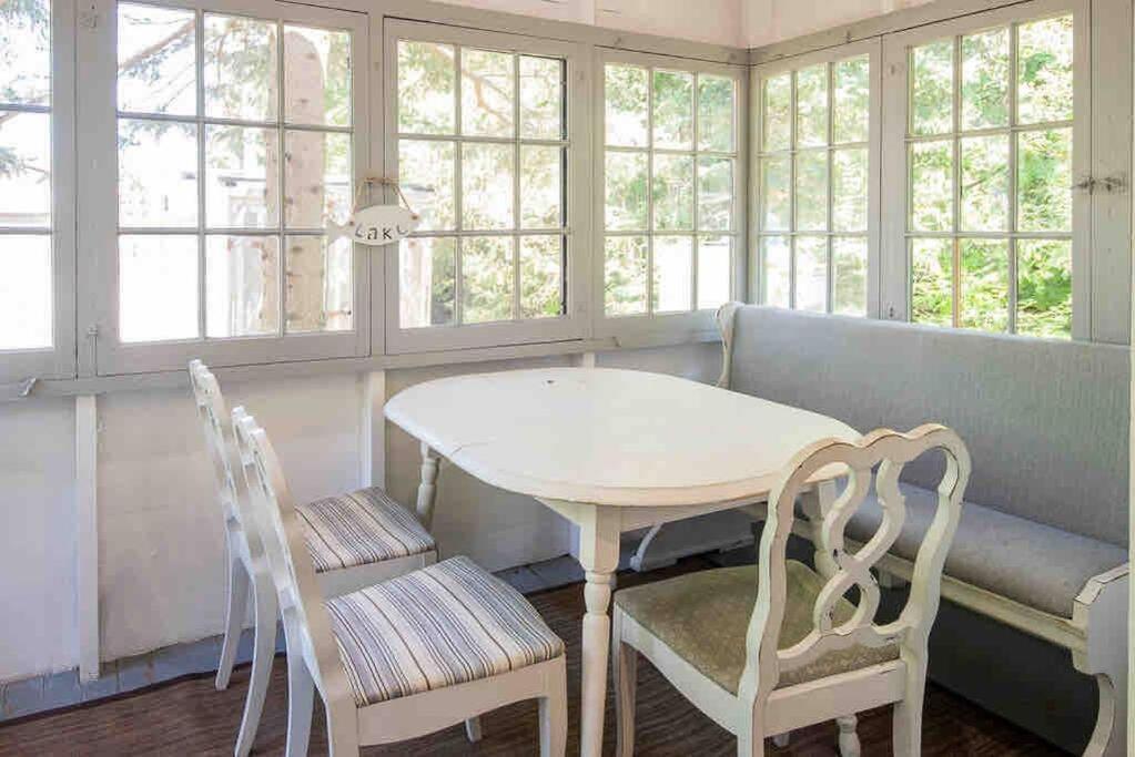 Aries Kabin- 2 Bedroom Fenelon Falls cottage photo 3