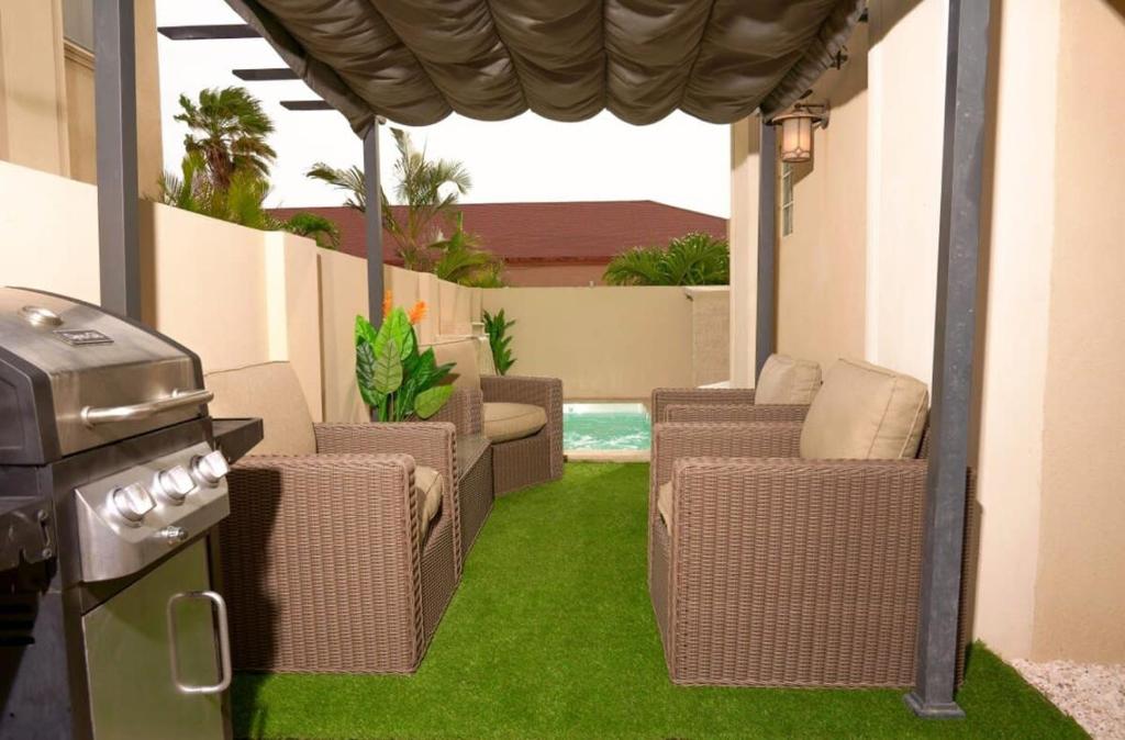 wonder apartment in gold coast with private pool photo 2