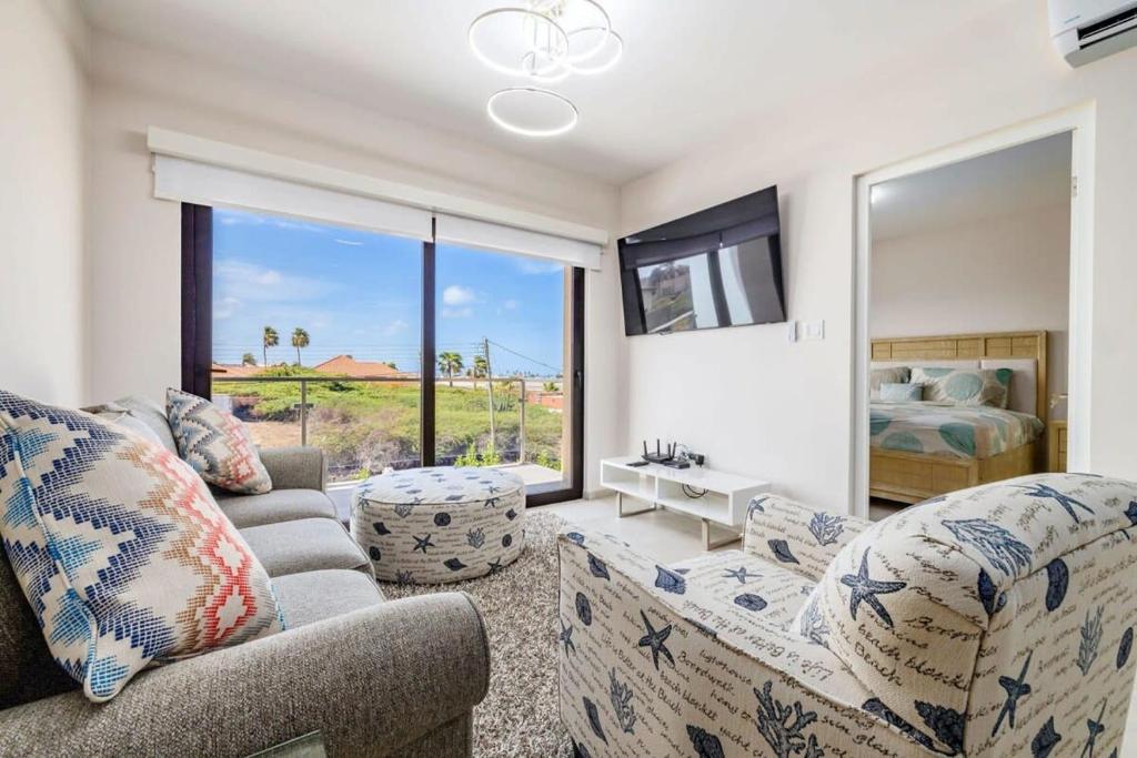 Spectacular one bedroom apartment in gold coast photo 2