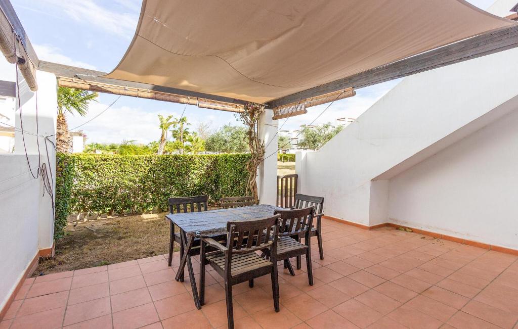 Pet Friendly Apartment In Alhama De Murcia With Kitchen photo 3