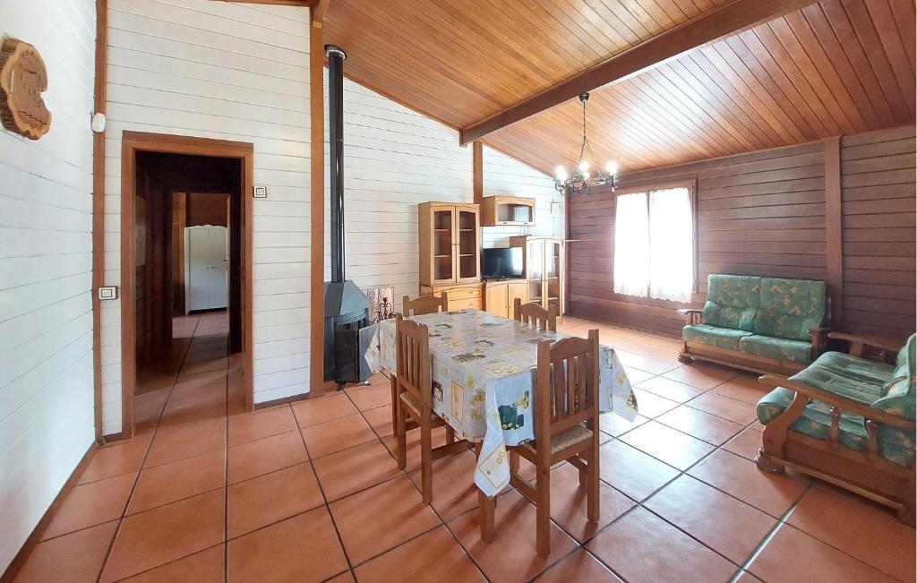 Lovely Home In Turs With Swimming Pool photo 2