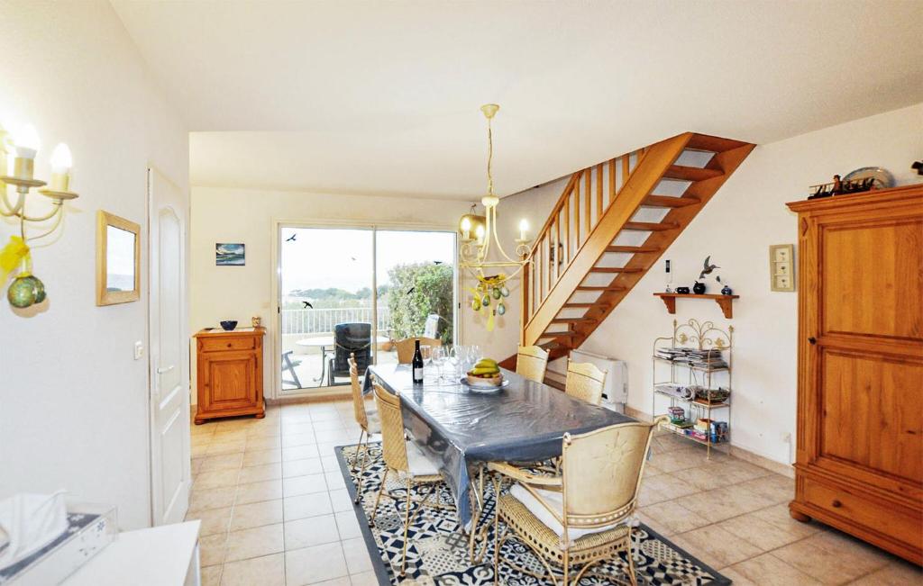 Lovely Home In Saint Pierre La Mer With House Sea View photo 3