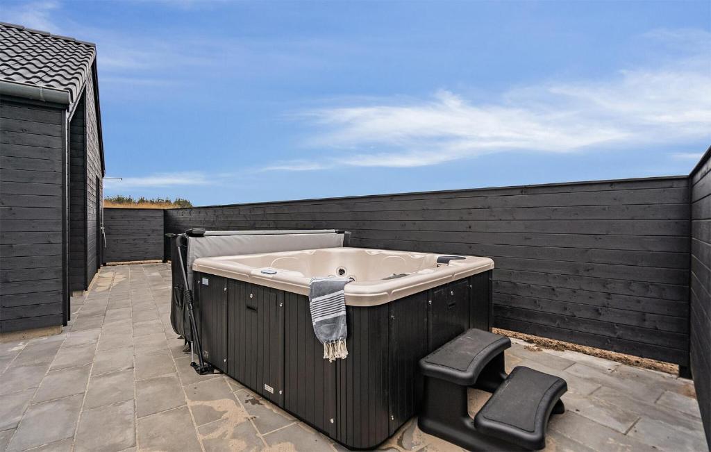 Lovely Home In Hvide Sande With Sauna photo 4
