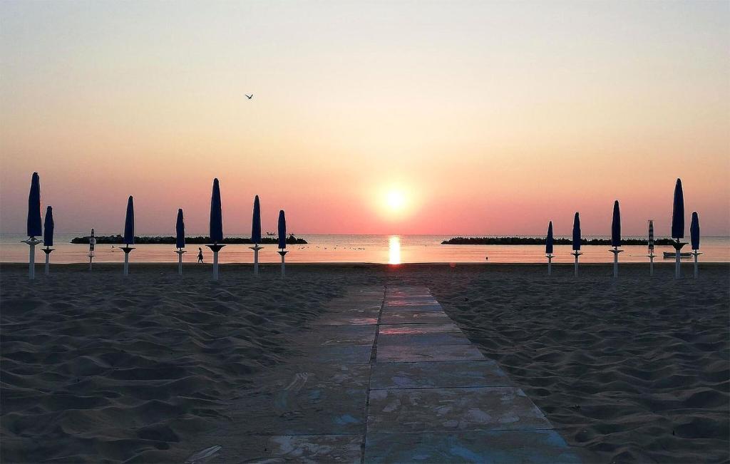 Stunning Apartment In Porto San Giorgio With House Sea View photo 4