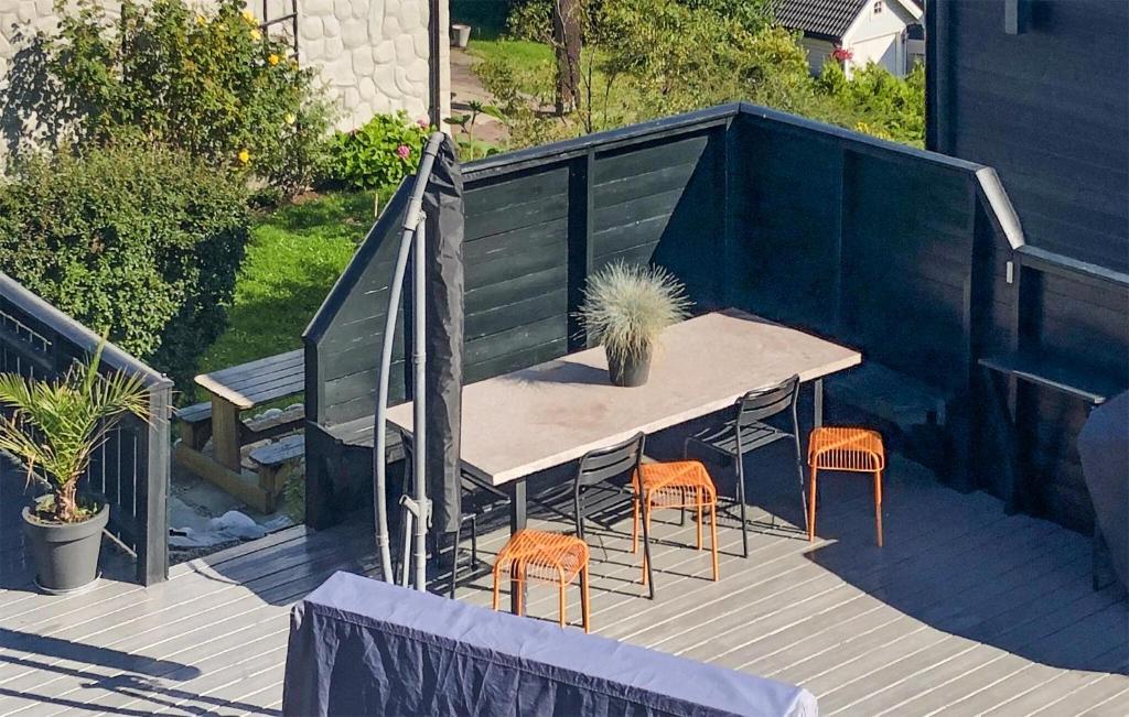 Awesome Home In Sandvika With House A Panoramic View