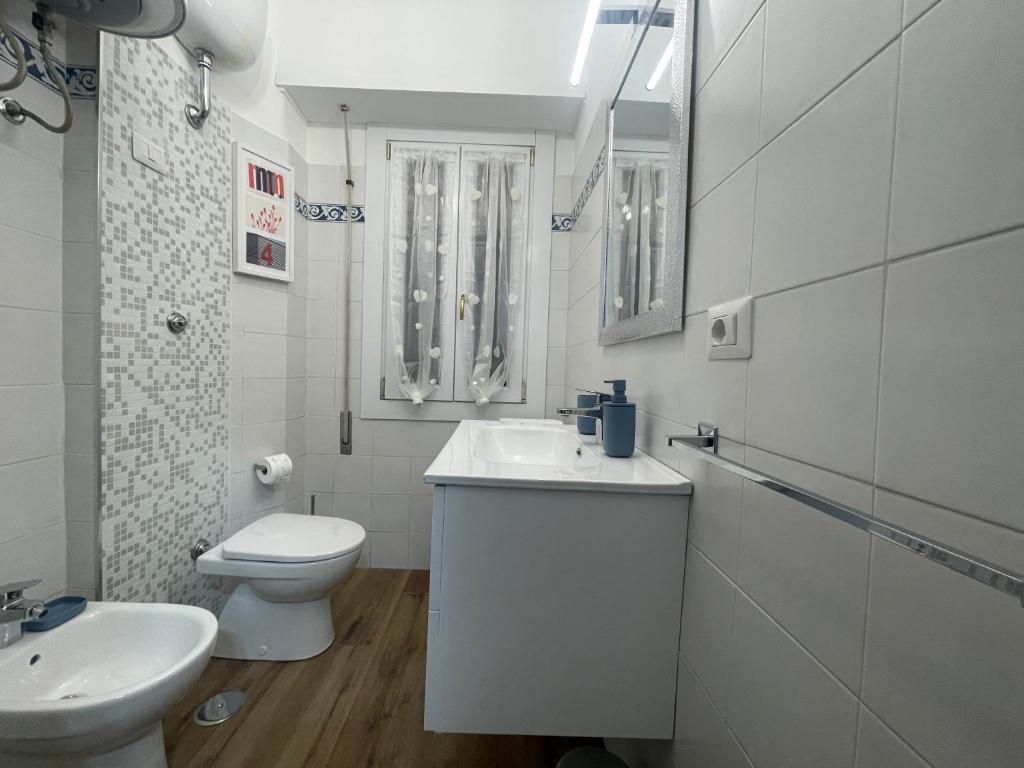 Dreamsrome Lux Room Type - Deluxe Two-Bedroom Apartment
