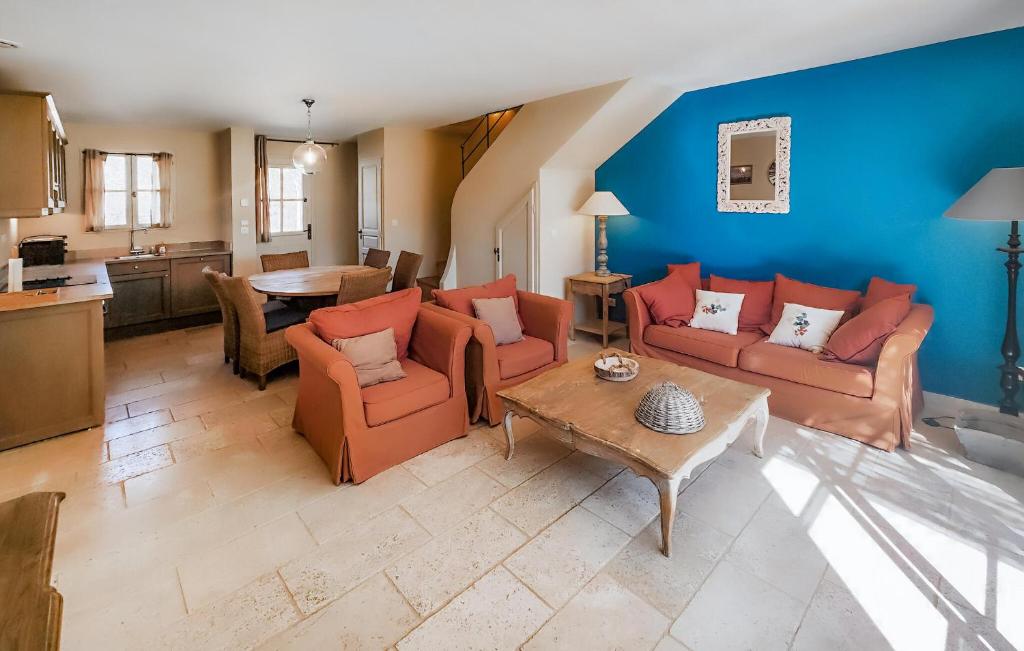 2 Bedroom Amazing Home In Saint-laurent-de-la-cabrerisse photo 1