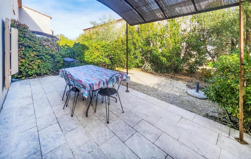 Gorgeous Home In Saint-laurent-de-la-cabrerisse With Wifi photo 1