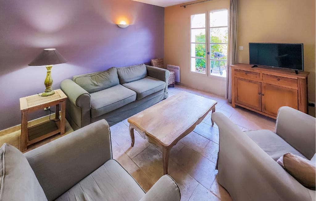 Gorgeous Home In Saint-laurent-de-la-cabrerisse With Wifi photo 2