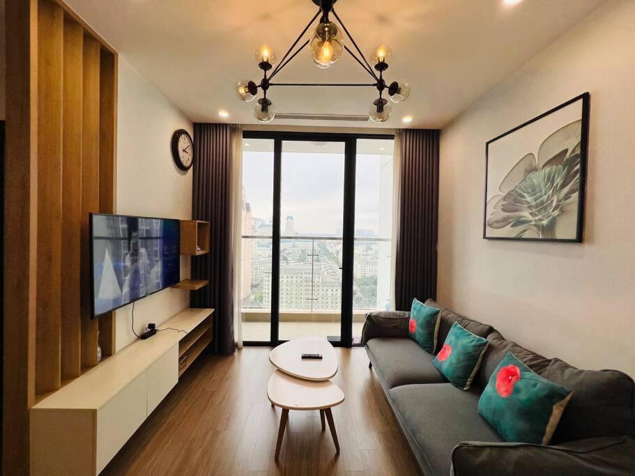 TVhome/vinhomes skylake