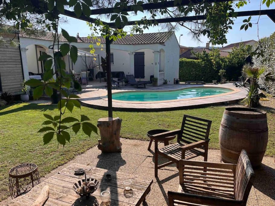 Villa climatisée, piscine, sauna, rivière, nature