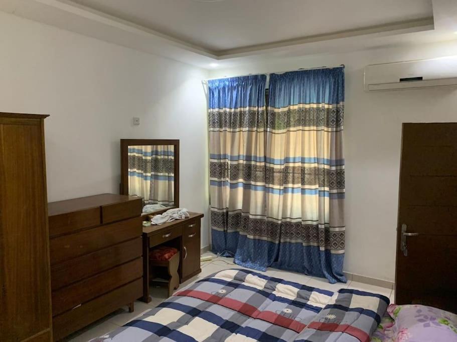 Naturally green and eco friendly 4 bedroom ensuite(Badoo' Parliament) photo 1