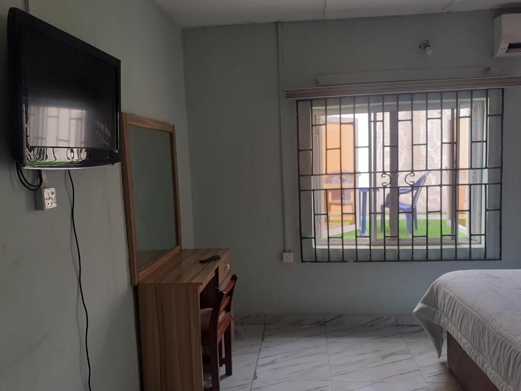 Biddex Lodge photo 2