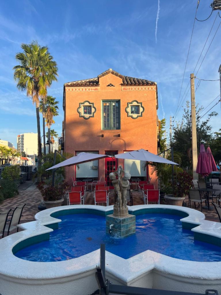 Burns Square Boutique Hotel image