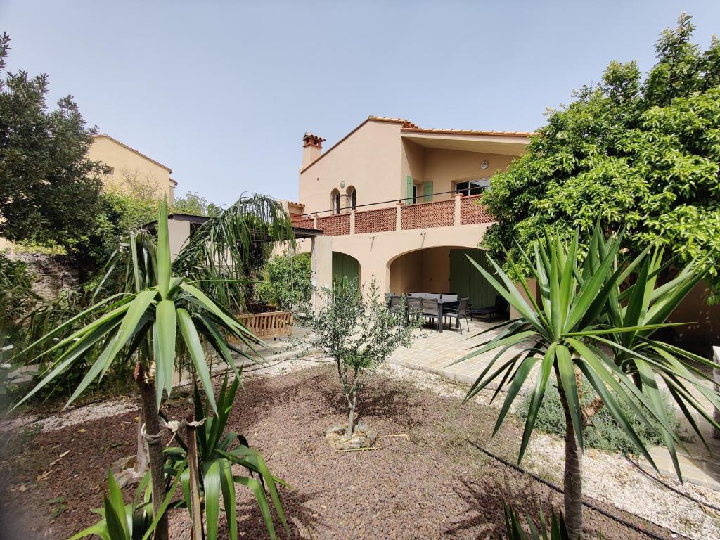 Villa de charme à 1 minute de la plage à pied photo 1