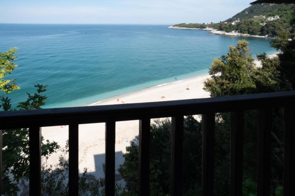 Niovi’s Seaside House photo 3