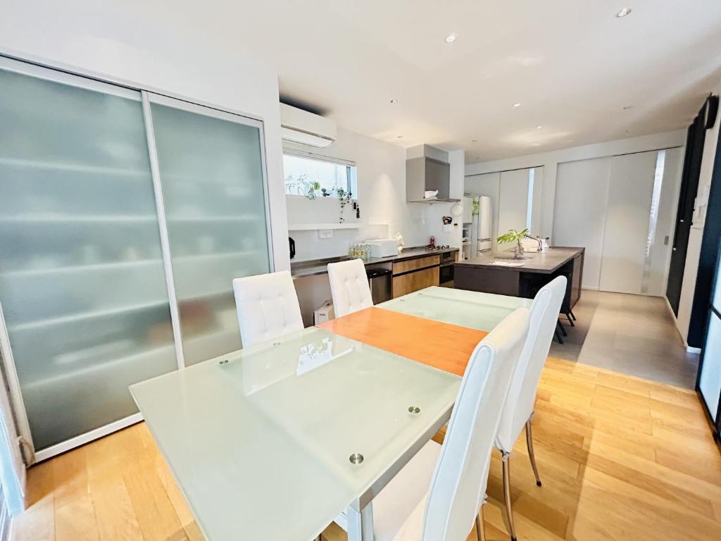 Accessible Four-Bedroom House near Kuzuha Station! photo 2
