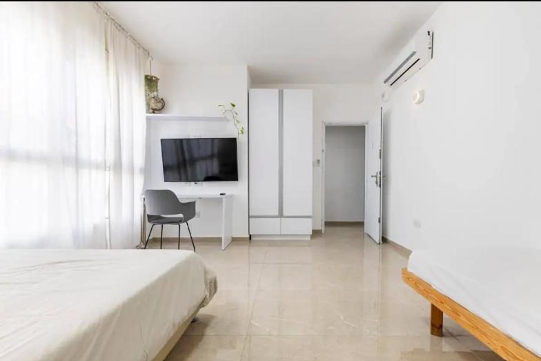 Sababa Host-Boutique Rooms in Central Tel Aviv