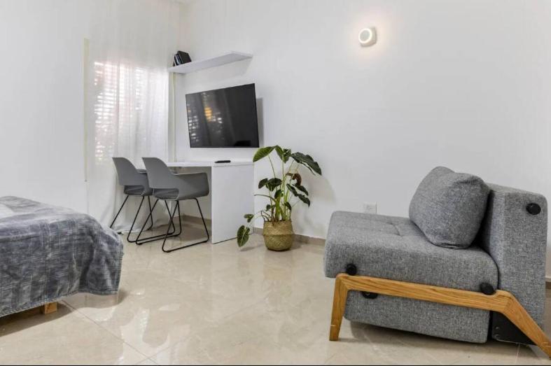 Sababa Host-Boutique Rooms in Central Tel Aviv photo 3