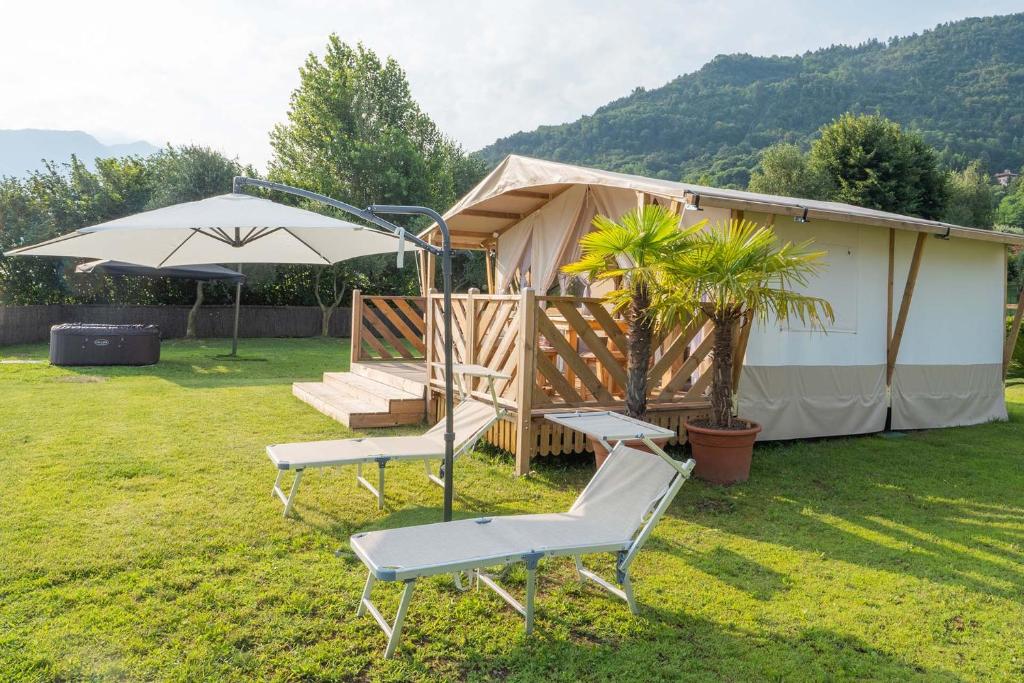 Luxury Lodge photo 2
