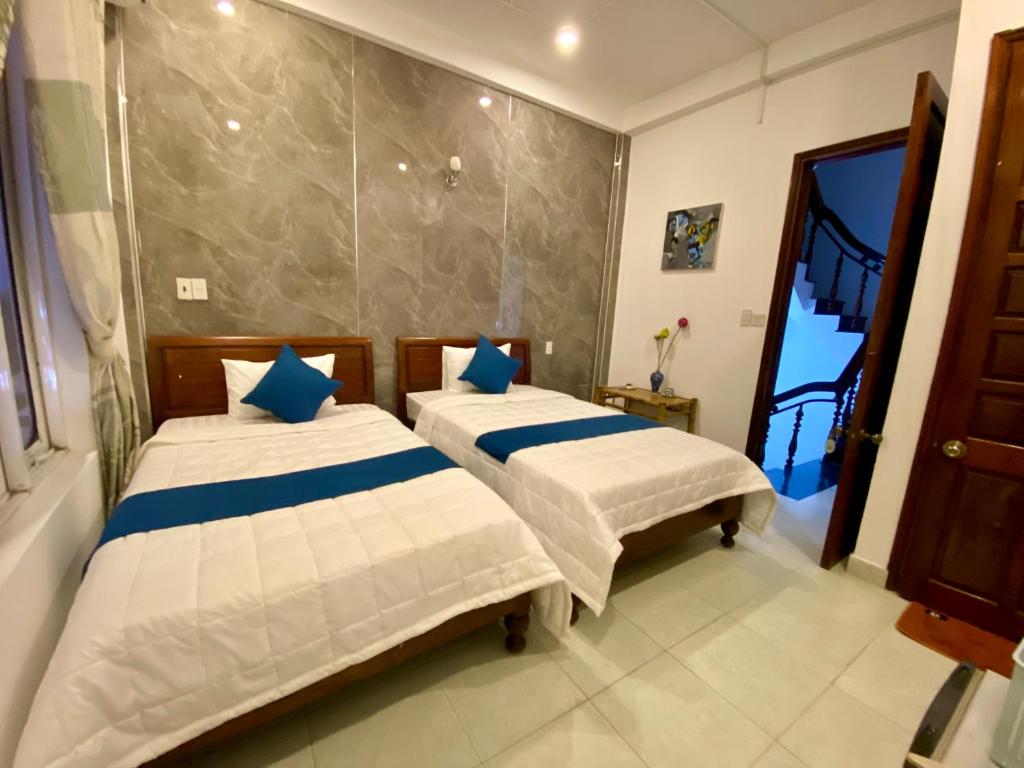 Golden Guesthouse