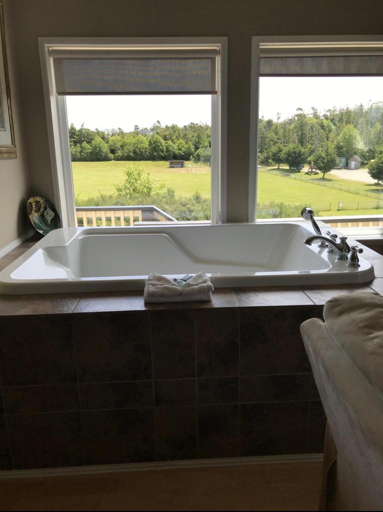 Pacific Rim Guest Lodge - Adults Only photo 4