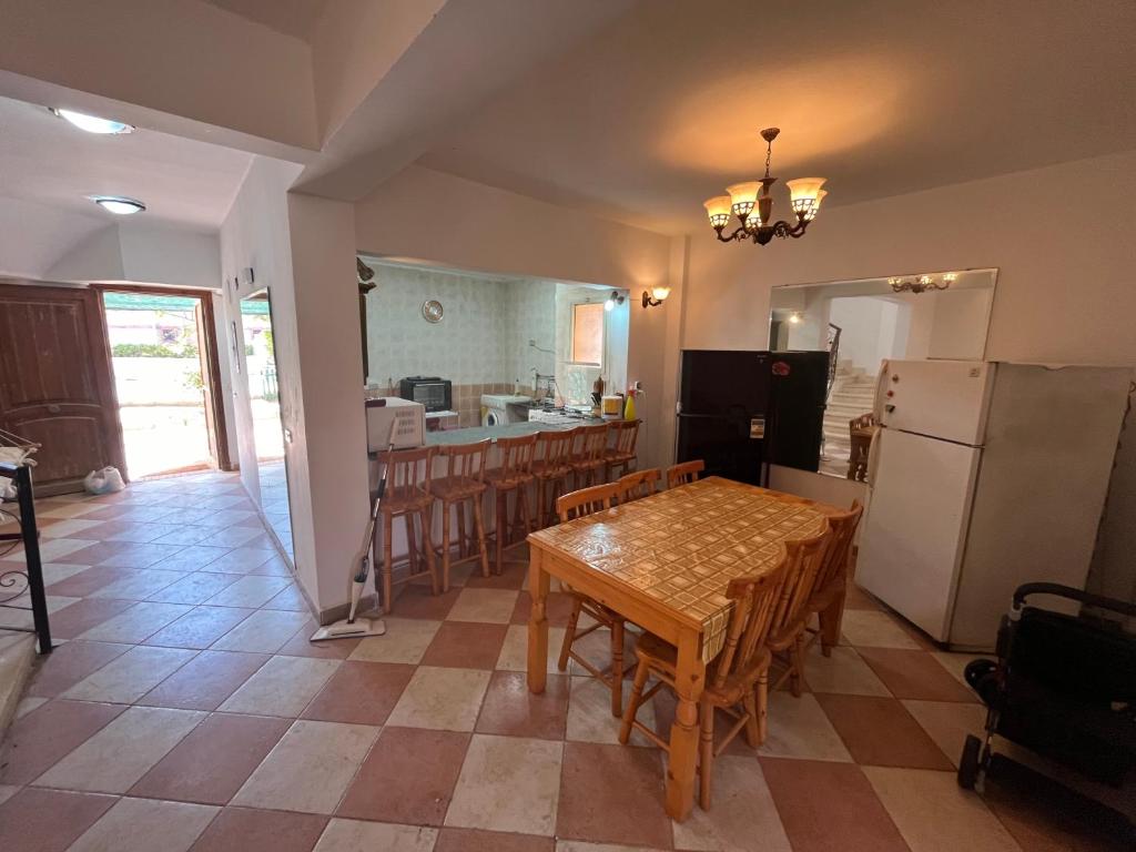 Luxury Inn: 3BR Villa in North Coast Area 61 Km photo 3