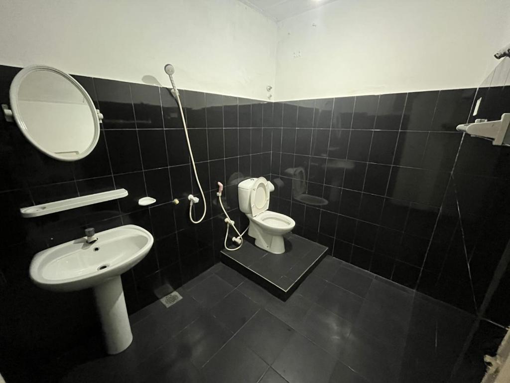 Sandarasi Inn Pvt ltd grand city photo 4