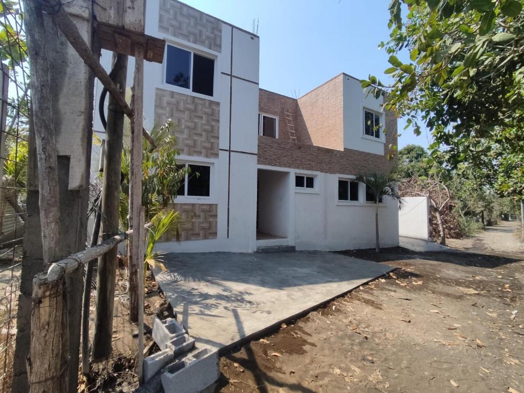 Planton house photo 3