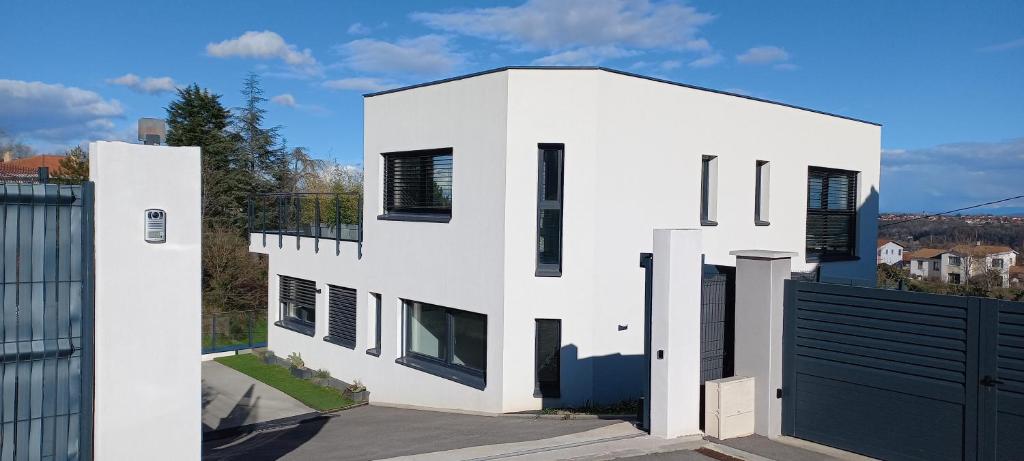 Maison contemporaine et roof top photo 1