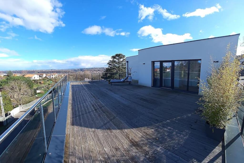 Maison contemporaine et roof top