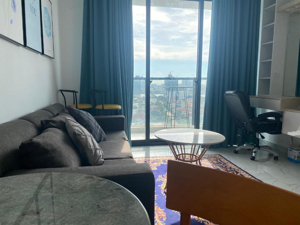 The Vincent Condo photo 2