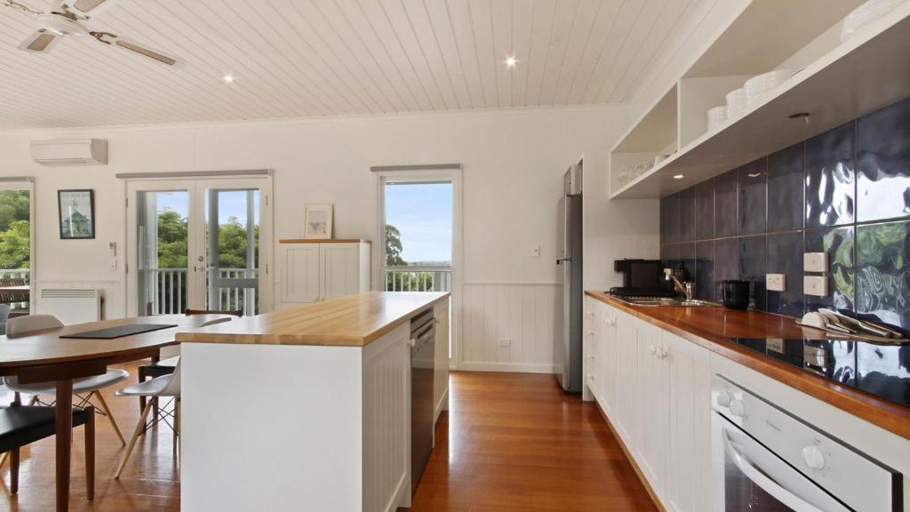The White Cottage photo 2
