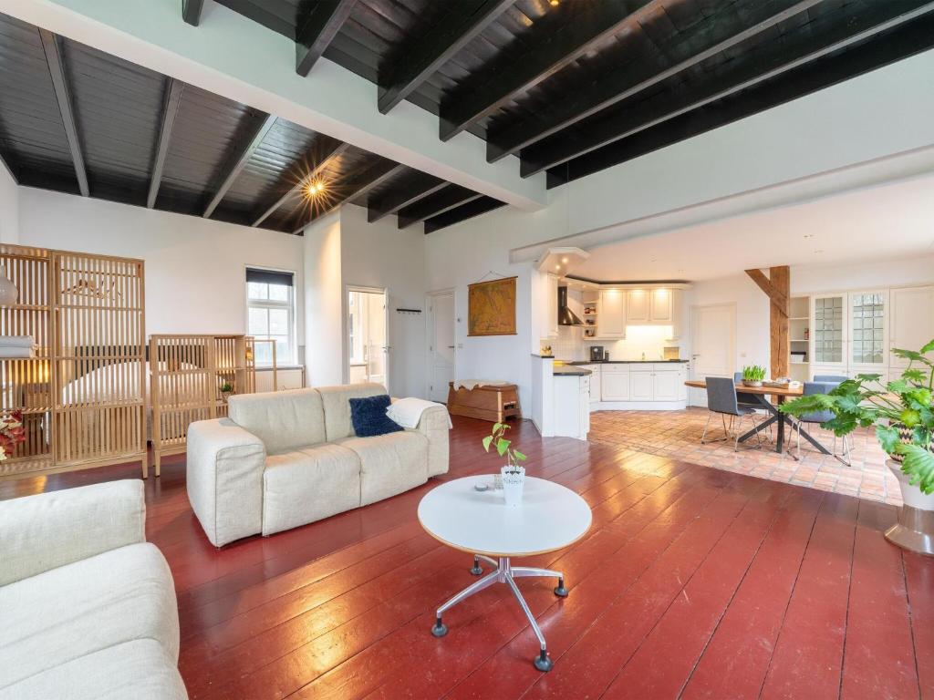 Comfortable farmhouse with terrace photo 4