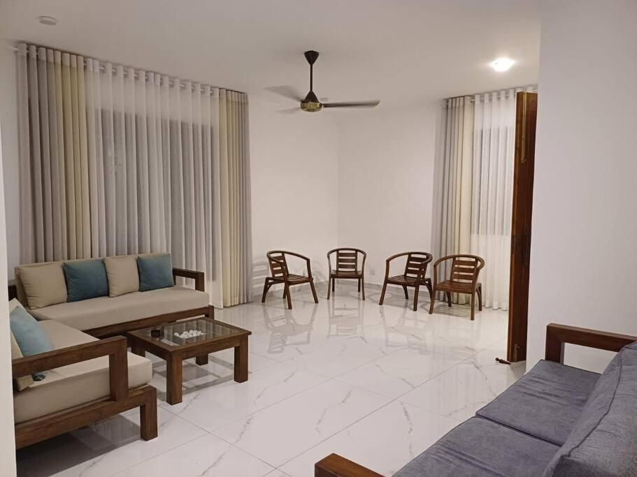 Comfortable & serene stay at Red Rocks villa photo 3