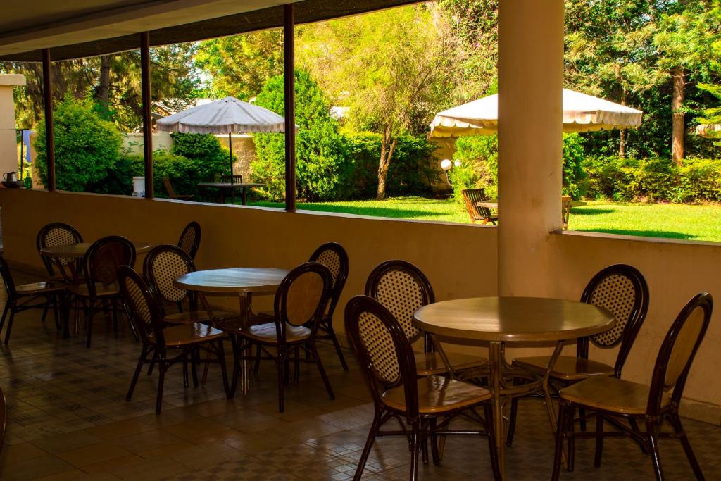 Hotel Levantes photo 4