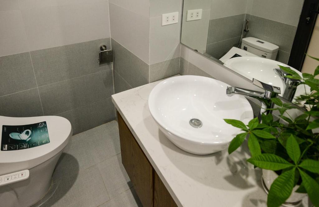 Wendy luxury apartment Linh Lang