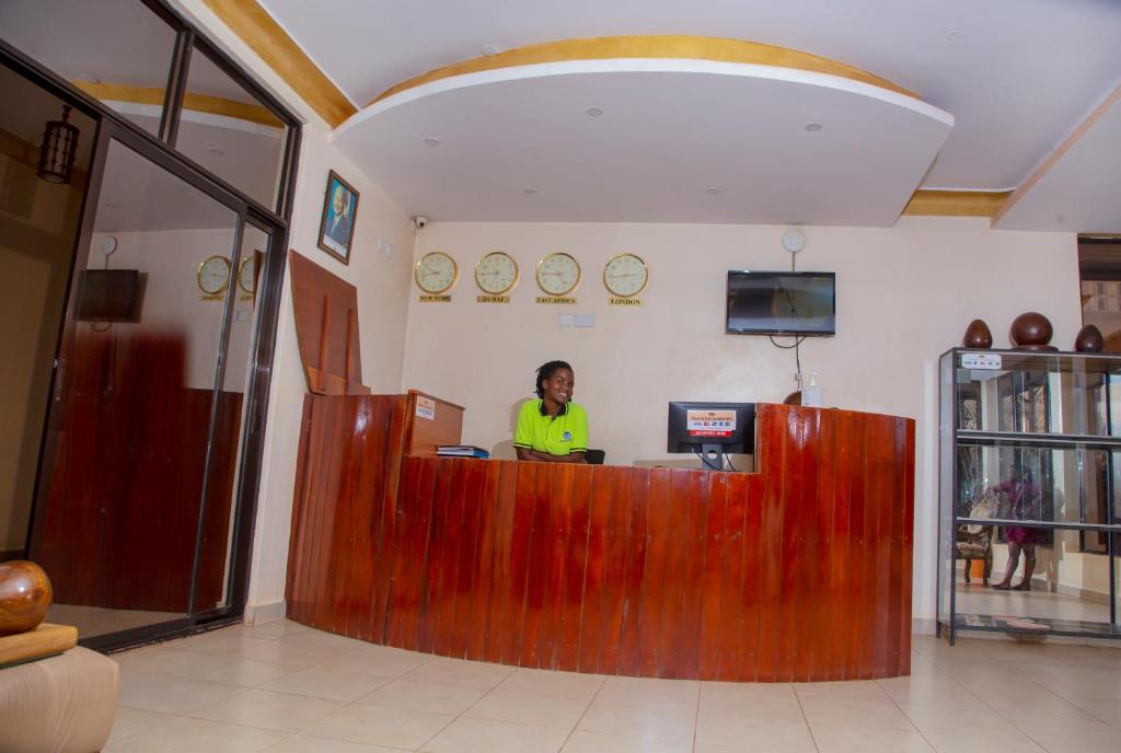 UBUNTU PALACE HOTEL - RUNATI photo 4