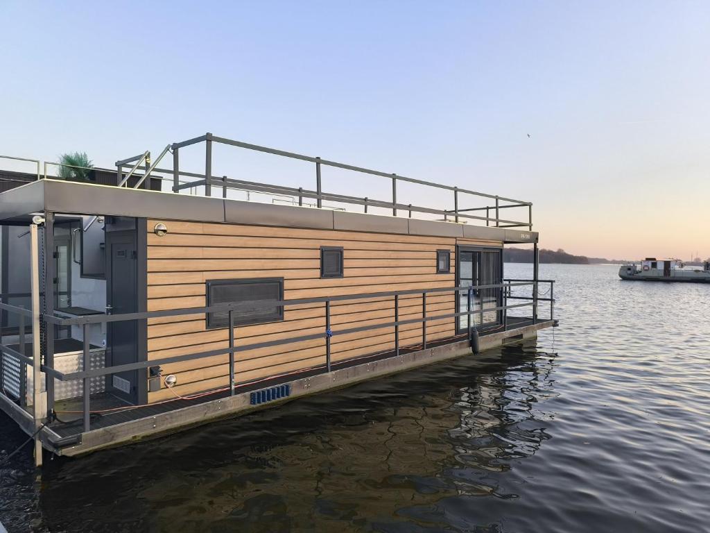 Ferienwohnung auf dem See