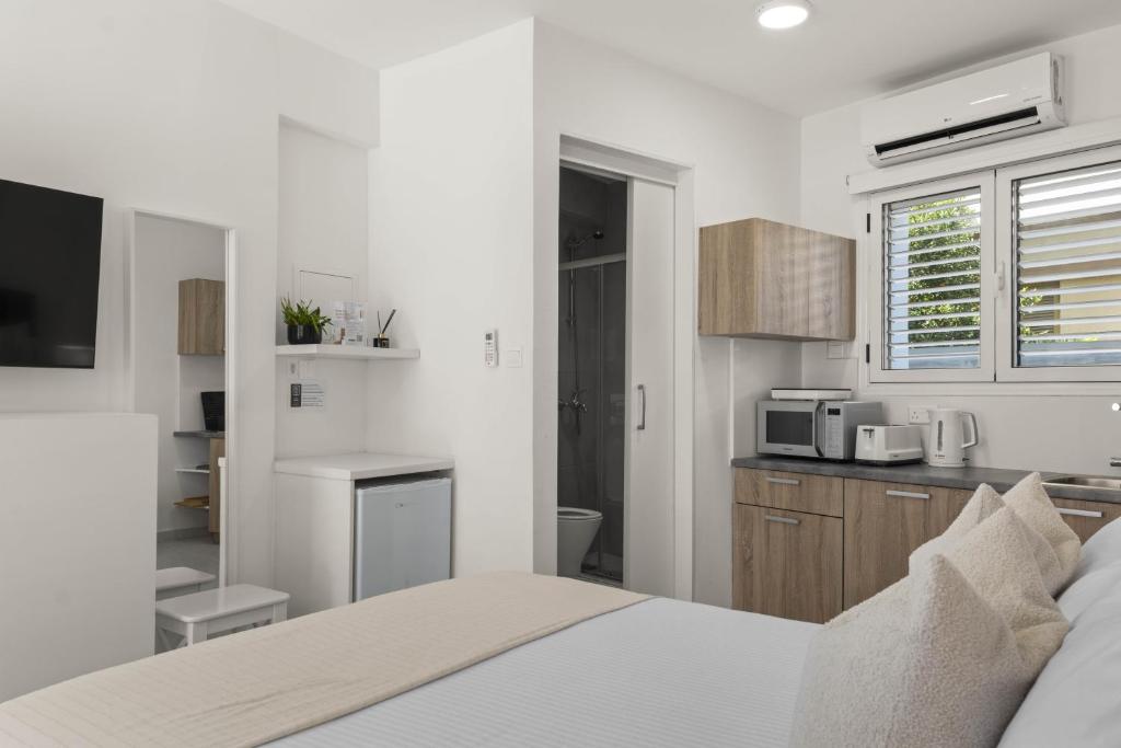 Phaedrus Living: Alkminis Seaside Suites Verano photo 2