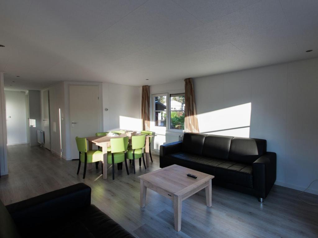 Nice chalet with dishwasher surrounded by forest photo 3