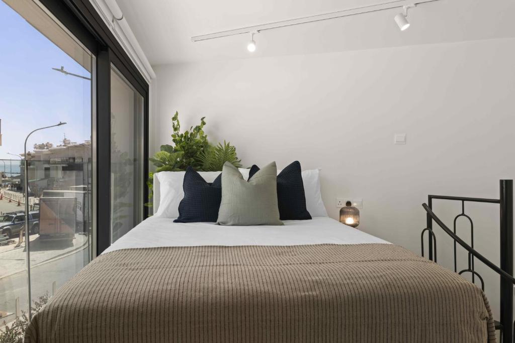 Phaedrus Living: Alkminis Seaside Suites Praia photo 4