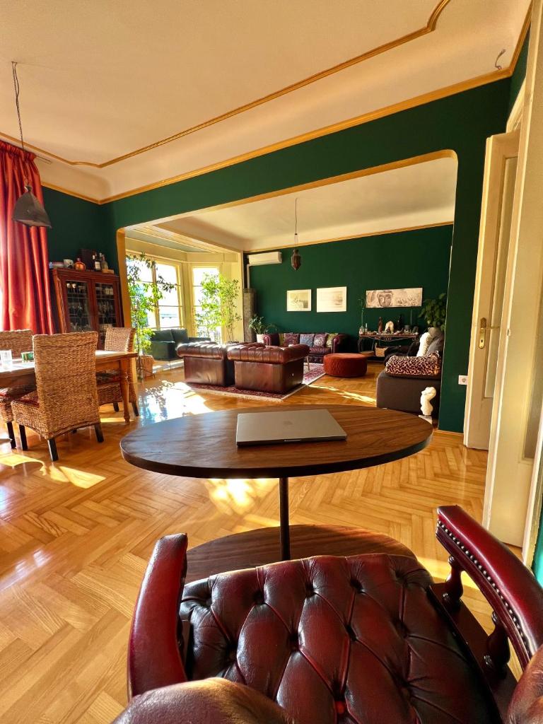Diana's Temple Suite photo 2