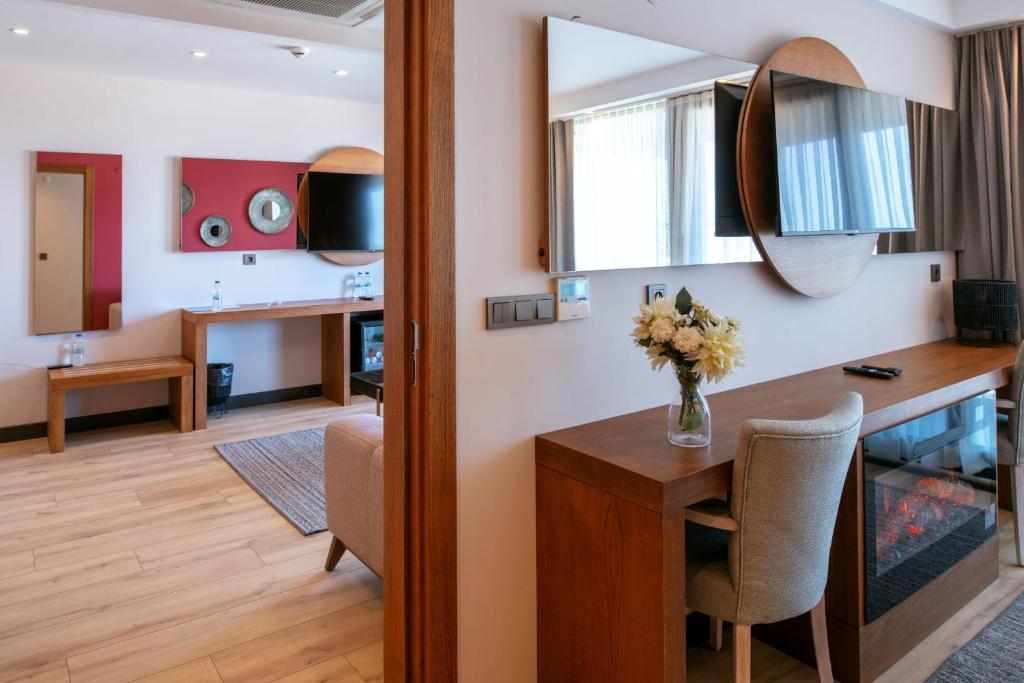 Maison Vourla Hotel photo 3