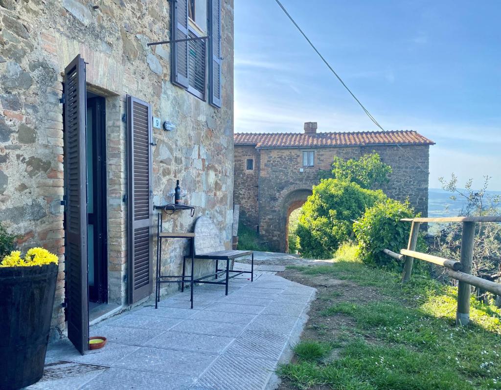 CORNER NEST IN MONTALCINO photo 2