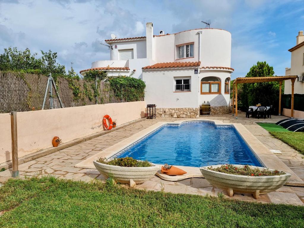 Villa Aristeus photo 1