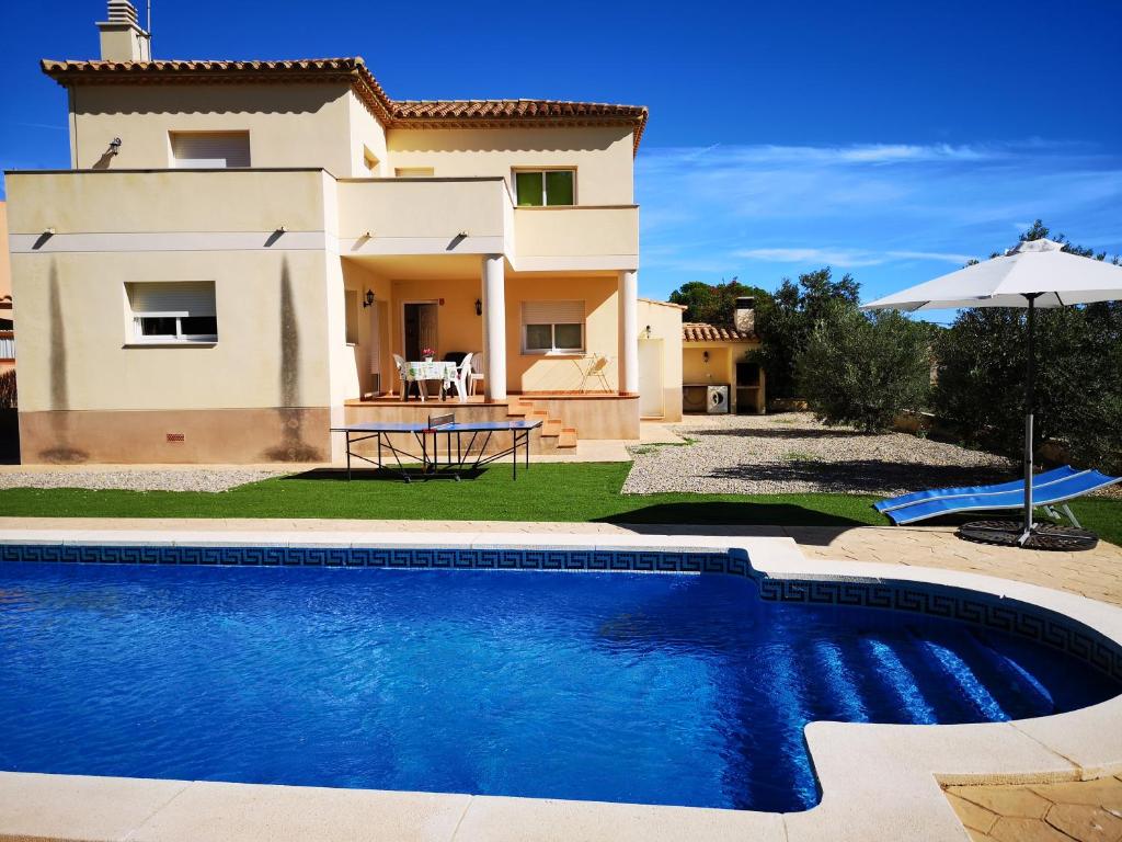 Villa Montse photo 1