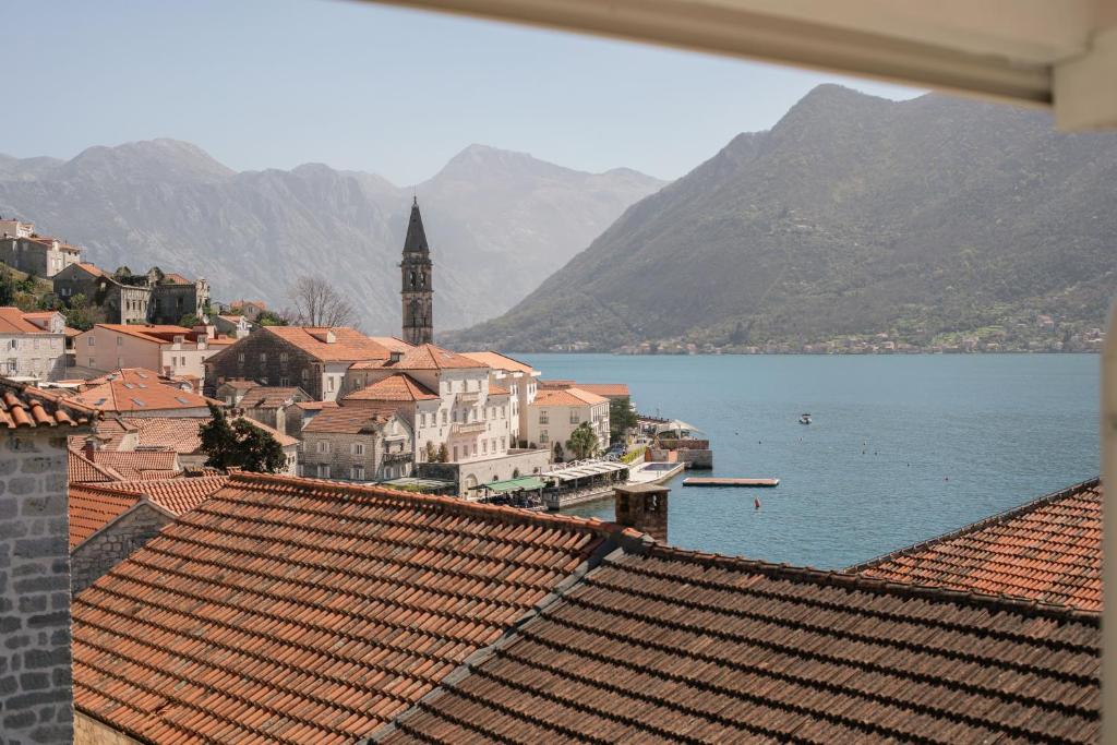 Step to Perast Apartments photo 4