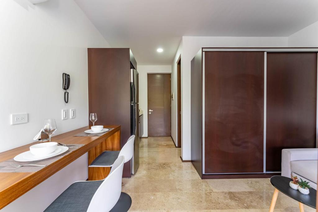 Menesse Apartments photo 1