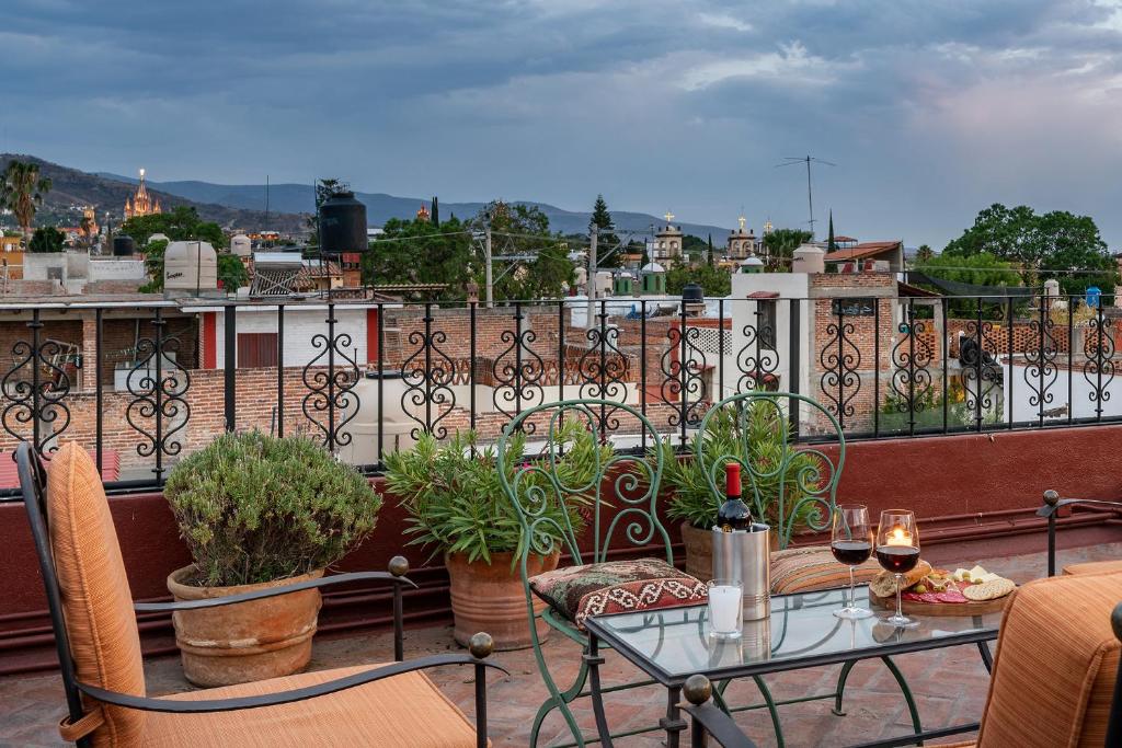 Casa Rosa Maria, 3BR Home in San Miguel photo 1